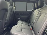 Used Land Rover Defender SE Dynamic 249 HP (183 kW) 2025 Estate