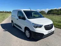 Used Vauxhall Combo Edition 100 HP (73 kW) 2021 White MPV