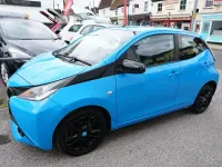 Used Toyota Aygo X-cite 69 HP (50 kW) 2016 Blue Hatchback