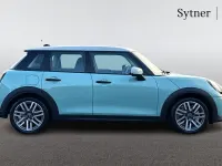 New Mini Cooper Hatch 113 kW (154 HP) 2025 Green Hatchback