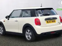 Used Mini ONE Hatch 102 HP (75 kW) 2017 White Hatchback
