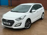 Used Hyundai i30 Premium 2016 White Estate