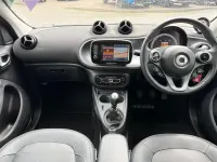 Used Smart ForFour Premium 90 HP (66 kW) 2018 Black Hatchback