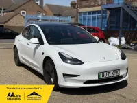 Used Tesla Model 3 Standard Range 239 kW (325 HP) 2021 White Sedan