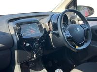 Begagnad Citroën C1 Shine 72 HK (52 kW) 2021 Beige Halvkombi