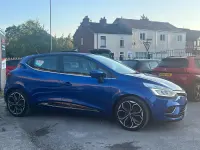 Used Renault Clio Dynamique 2017 Blue Hatchback