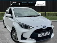 Used Toyota Yaris 116 HP (85 kW) 2023 White Hatchback