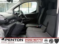 Used Citroën Berlingo 101 HP (74 kW) 2024 White MPV