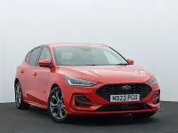 Used Ford Focus ST-Line 125 HP (91 kW) 2023 Red Hatchback