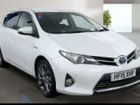 Usado Toyota Auris Hybrid 2015 Branco Citadino