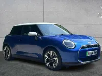 Used Mini Cooper SE Hatch 158 kW (215 HP) 2024 Blue Hatchback