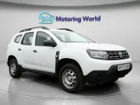 Used Dacia Duster Essentiel 90 HP (66 kW) 2022 White SUV