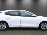 Used Ford Focus Titanium 125 HP (91 kW) 2019 White Hatchback