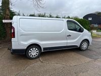 Used Renault Trafic Business 2017 Silver MPV
