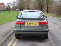 Begagnad Saab 9-3 1998 Grön Halvkombi