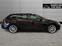 Used Seat Leon ST FR 150 HP (110 kW) 2017 Purple Estate