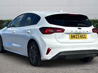Used Ford Focus ST-Line 125 HP (91 kW) 2023 White Hatchback