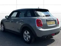 Gebraucht Mini Cooper Hatch 136 PS (100 kW) 2017 Grau Kleinwagen