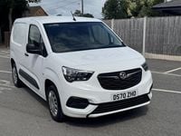 Used Vauxhall Combo Sportive 100 HP (73 kW) 2020 White MPV