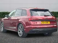Used Audi Q7 Comfort 281 HP (206 kW) 2023 Red SUV