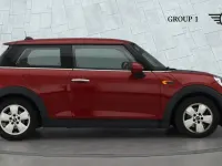 Used Mini ONE Hatch 102 HP (75 kW) 2016 Red Hatchback