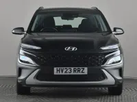 Gebraucht Hyundai Kona SE 120 PS (88 kW) 2023 Schwarz SUV