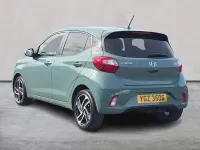 Used Hyundai i10 Premium 67 HP (49 kW) 2023 Green Hatchback