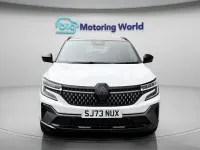 Used Renault Austral Iconic Esprit Alpine 200 HP (147 kW) 2023 White/black SUV