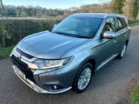 Używany Mitsubishi Outlander P-HEV 2019 Szary Kombi