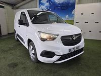 Second-hand Vauxhall Combo Sportive 100 CP (73 kW) 2020 Alb Van