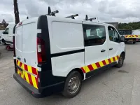 Used Vauxhall Vivaro 115 HP (84 kW) 2017 White MPV
