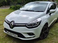 Used Renault Clio IV Iconic 90 HP (66 kW) 2019 White Hatchback