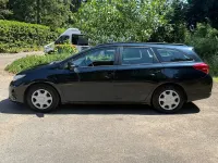 Used Toyota Auris Active 90 HP (66 kW) 2015 Grey Estate