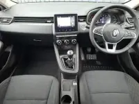 Used Renault Clio Evolution 90 HP (66 kW) 2023 Silver Hatchback