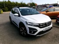 Używany Dacia Sandero Prestige 2023 Biały Hatchback