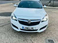 Used Vauxhall Insignia SRi 170 HP (125 kW) 2016 White Estate