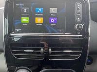 Used Renault Zoe Dynamique 64 kW (88 HP) 2013 White Hatchback