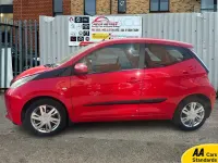 Used Toyota Aygo x-press 69 HP (50 kW) 2015 Red Hatchback