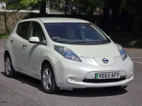 Used Nissan Leaf 80 kW (109 HP) 2012 White Hatchback