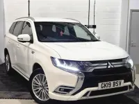 Używany Mitsubishi Outlander P-HEV 2019 Biały Kombi