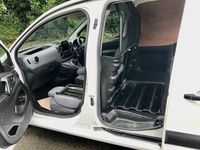 Used Citroën Berlingo 75 HP (55 kW) 2016 White MPV