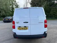 Used Toyota Proace 145 HP (106 kW) 2024 White MPV
