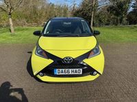 Used Toyota Aygo X-cite 68 HP (50 kW) 2016 Yellow Hatchback