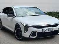 Used Kia K4 GT-Line 150 HP (110 kW) 2026 White Hatchback