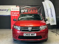 Used Dacia Logan MCV Ambiance 73 HP (53 kW) 2016 Red Estate