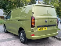 Ny VW Transporter Pro 2025 Grön Van