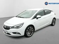 Used Vauxhall Astra 150 HP (110 kW) 2019 White Hatchback