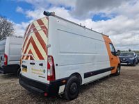 Used Vauxhall Movano 130 HP (95 kW) 2017 White MPV