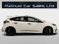 Usado Ford Focus RS 350 HP (257 kW) 2017 Branco Citadino