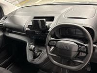 New Fiat Doblò S 101 HP (74 kW) 2025 Grey MPV